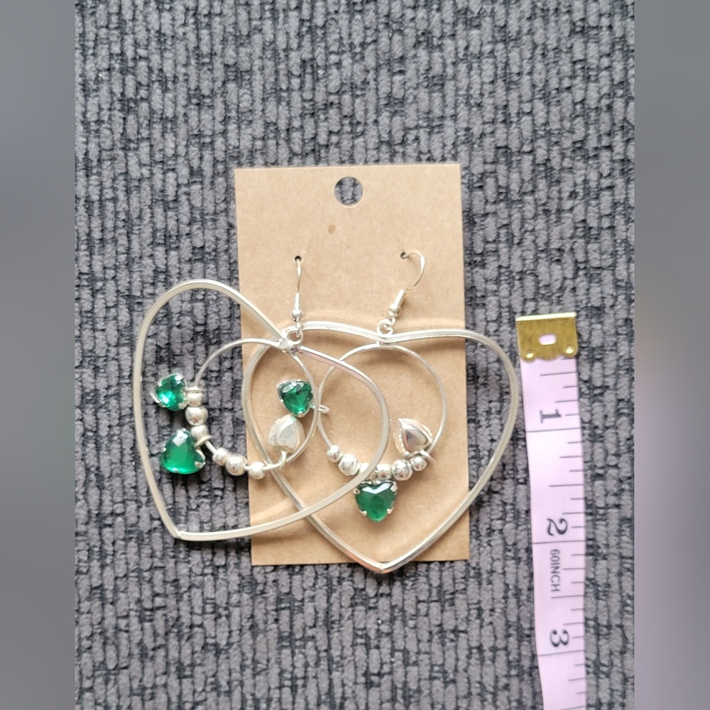 St Patrick's Day GREEN Accessory Bundle! Jewelry, Bag Charms, Socks & More - Picture 11 of 16